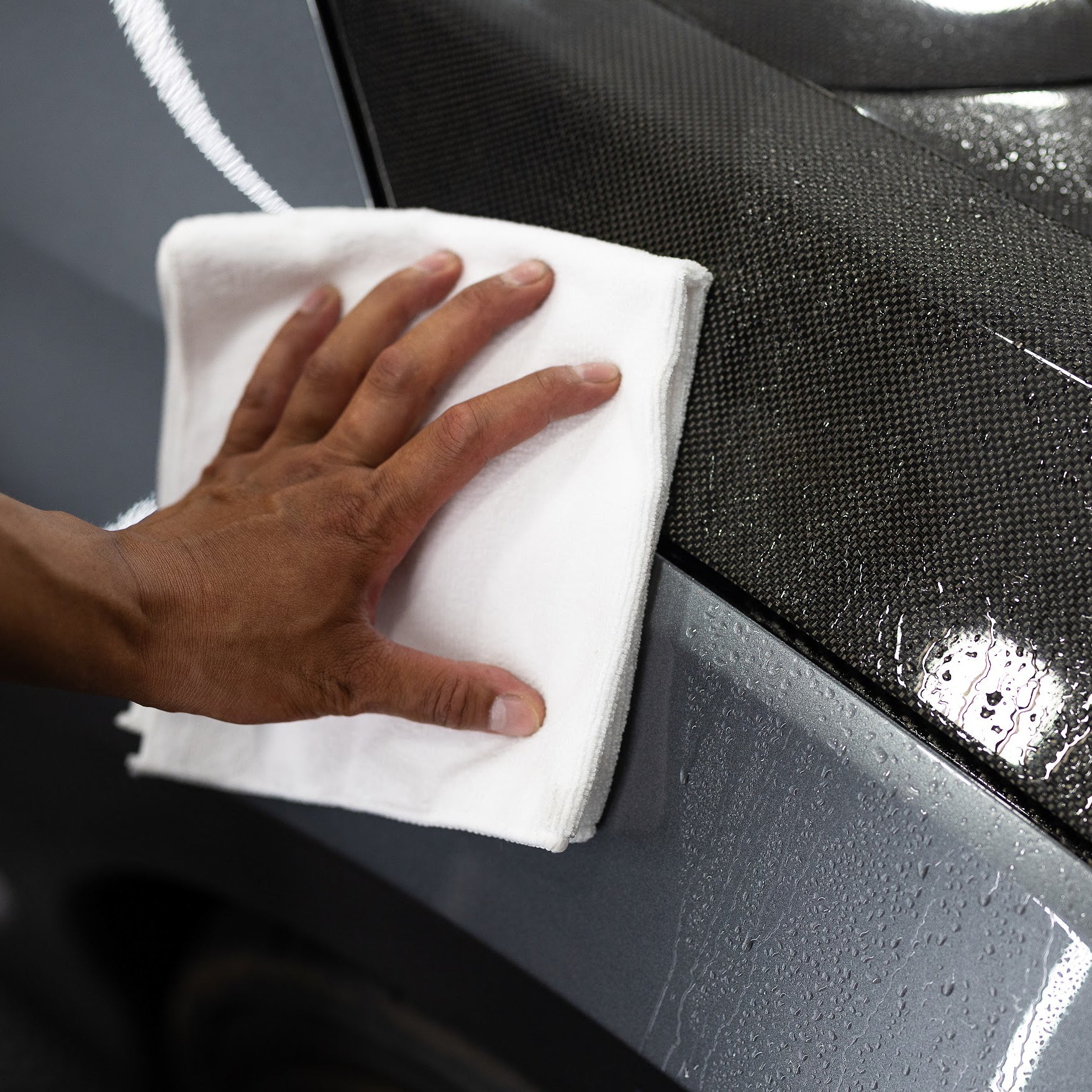 Glisten Spray Wax - Image 3